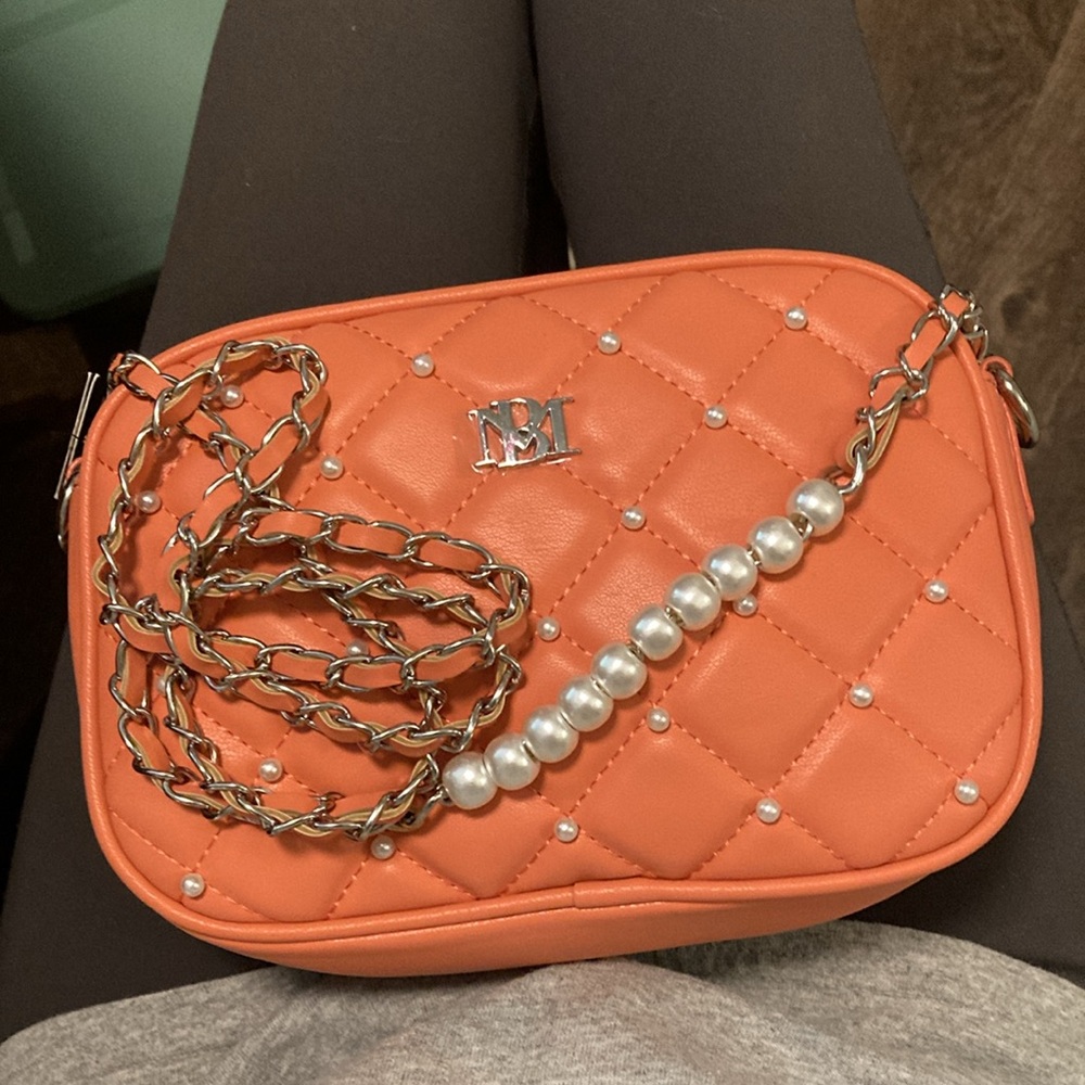 Badgley Mischka Coral Crossbody Camera Bag NWT Peach with pearls Vegan